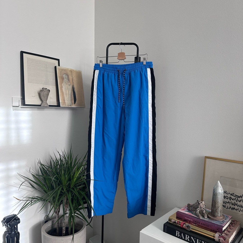 Burberry blue nylon snap pants size Large